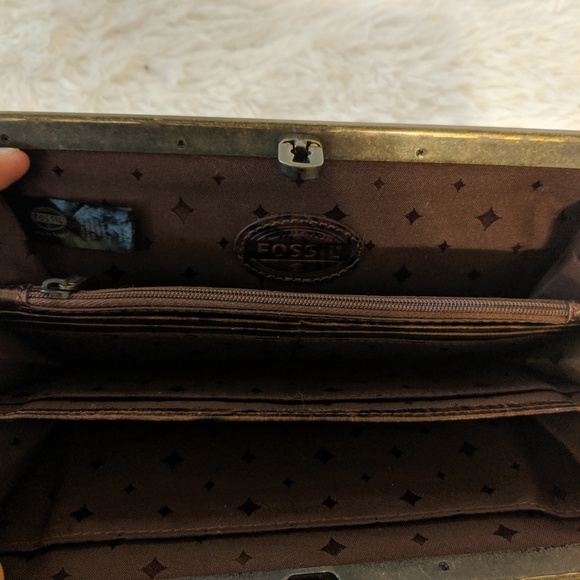 Fossil Cowhide Leather Wallet - Picture 5 of 5